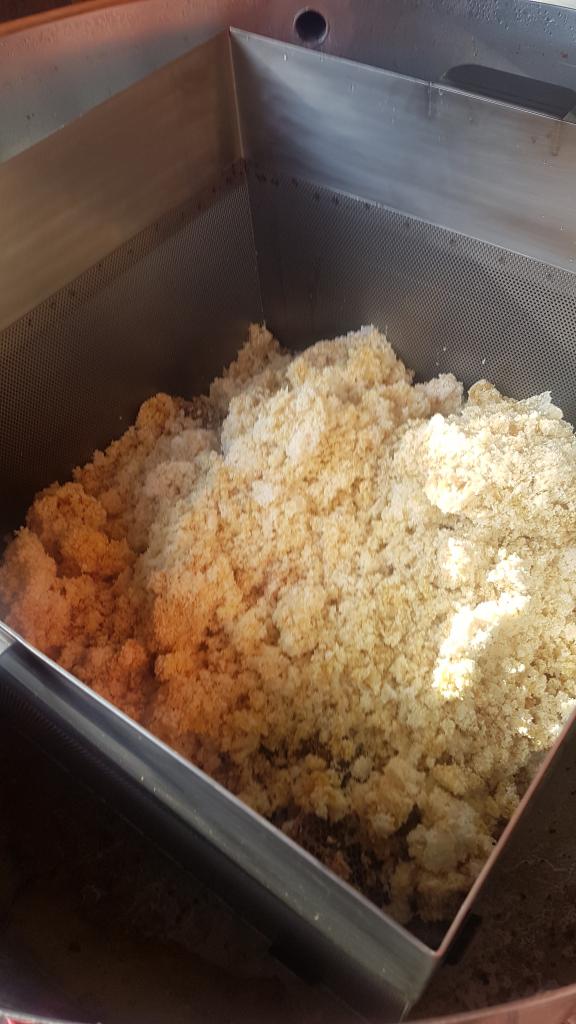 Von so einem Berg Entdeckelungswachs und bebrütetem Wildbau...