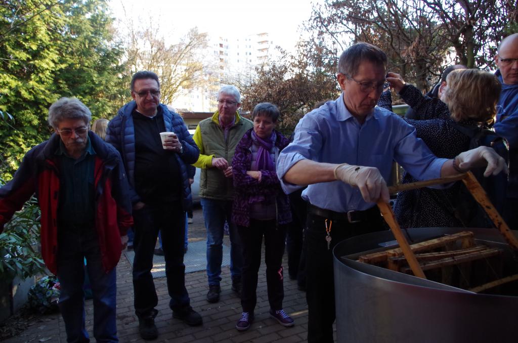 Dank 6 kW gab es blitzschnell Dampf und die sonst schwer zu schmelzenden Futterwaben sind innerhalb von Minuten geschmolzen!